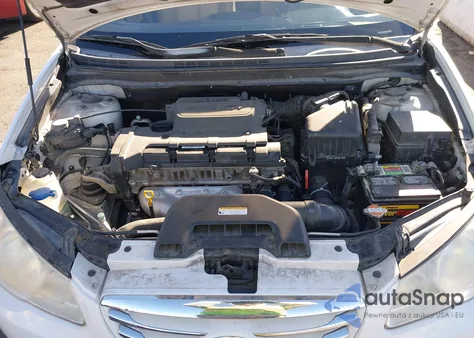 2010 Hyundai Elantra Gls from USA, damaged, VIN KMHDU4AD2AU862883